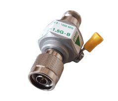 Přepěťová ochrana N female / N male, 0 - 1200 MHz